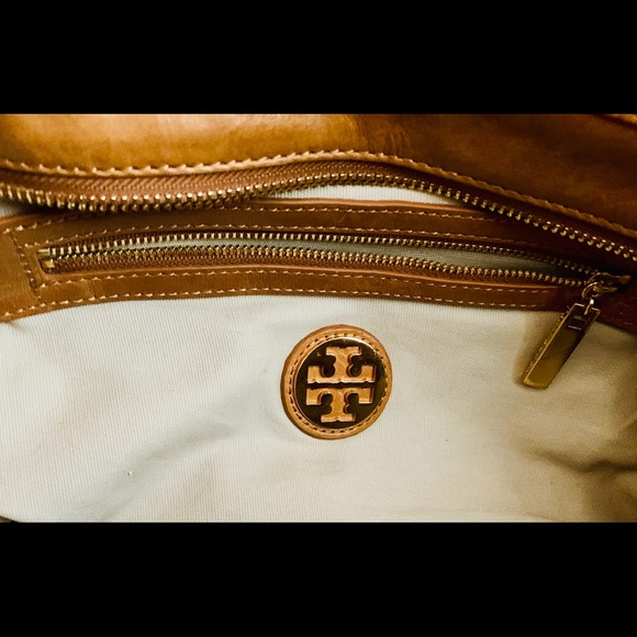 Tory Burch Brown Leather Bombe - Picture 3 of 3